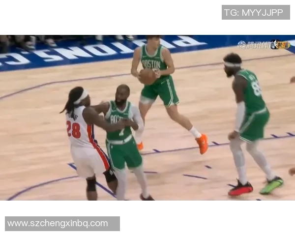 康宁汉姆32+10,布朗+怀特合砍65分,活塞112-105打败绿军取4连胜 康宁汉姆32+10,布朗+怀特合砍65分,活塞112-105打败绿军取4连胜